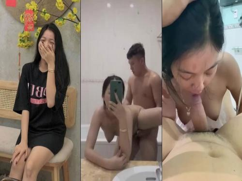 Ang banayad at banayad na kapatid na babae ay nagsiwalat ng isang clip ng sekswalidad sa kama kasama ang kanyang kasintahan - Bahagi 2